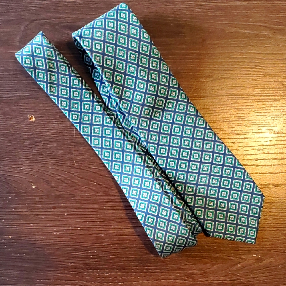 The Tie Bar silk Necktie